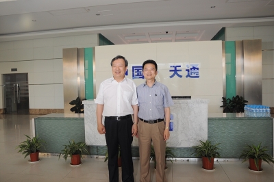 2012年，時任浙江省委副書記、省長夏寶龍視察天通